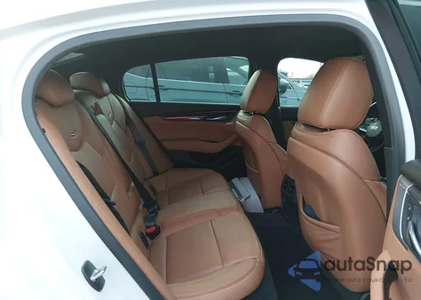 2024 Cadillac Ct5 Premium Luxury z USA, uszkodzony, nr VIN 1G6DN5RW8R0131197